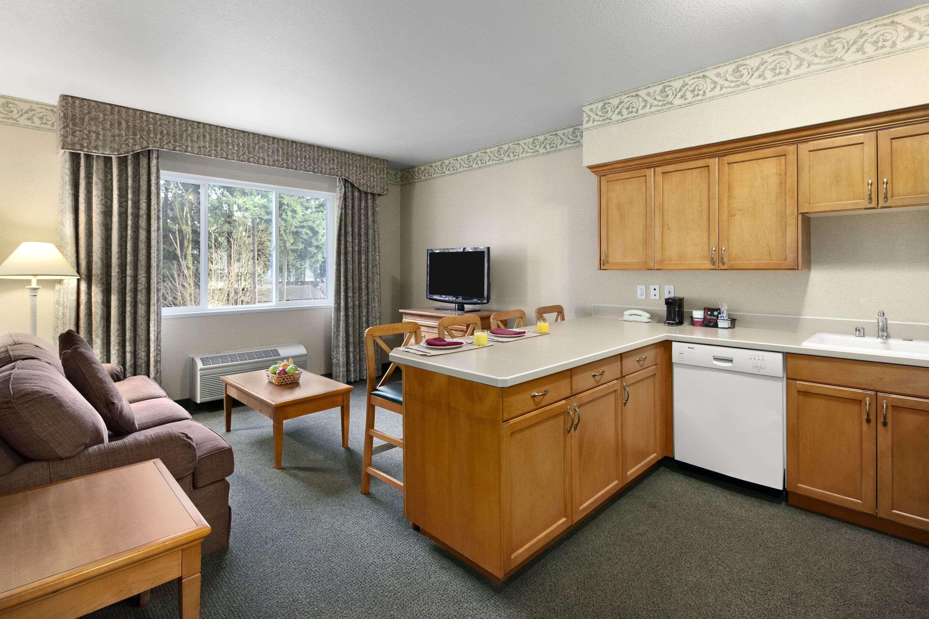 รามาดา บาย วินด์แฮม โอลิมเปีย Hotel ภายนอก รูปภาพ A typical one-bedroom apartment at the Residence Inn