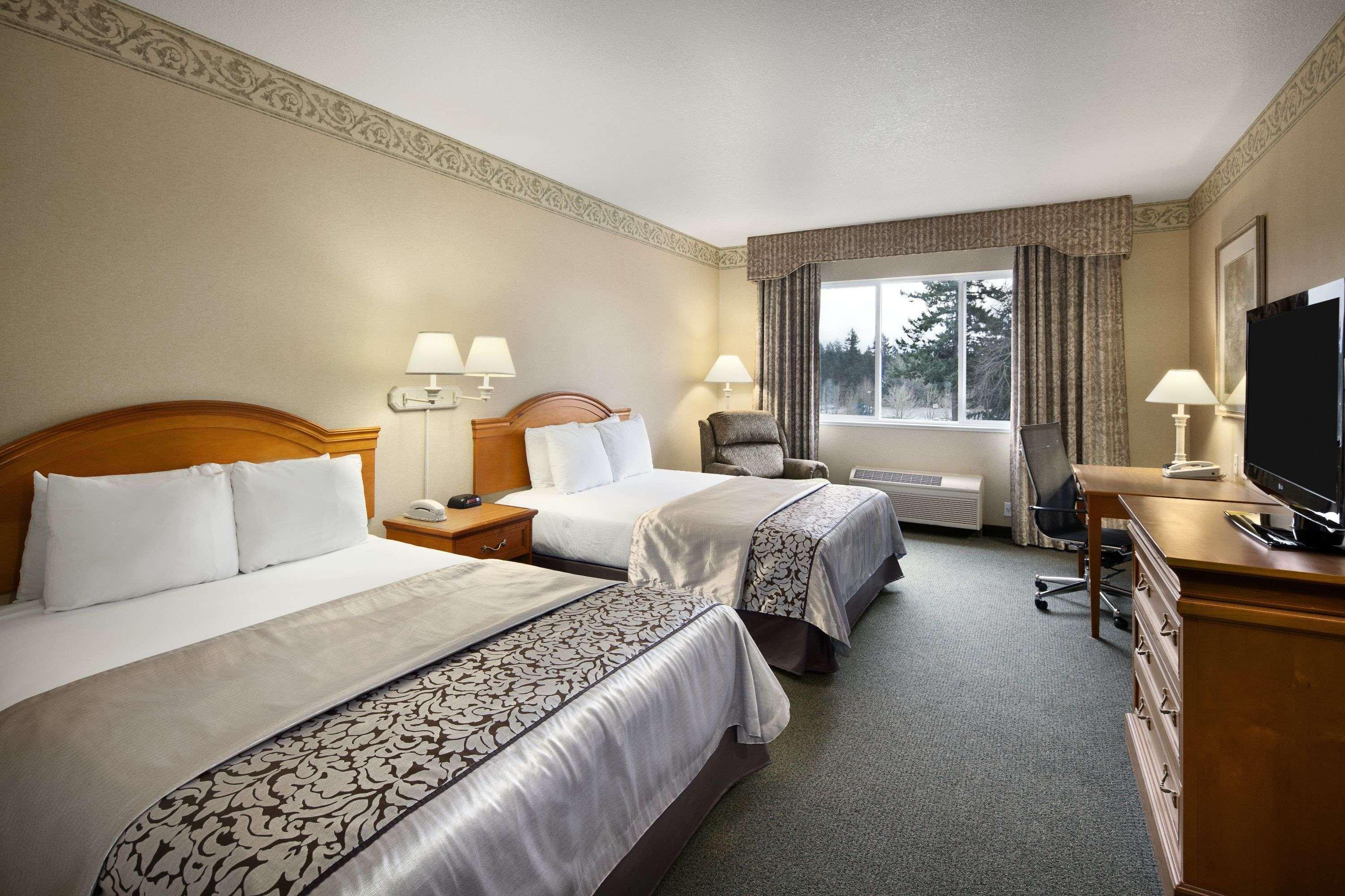 รามาดา บาย วินด์แฮม โอลิมเปีย Hotel ภายนอก รูปภาพ A typical room at the Best Western Premier Collection